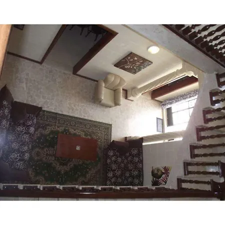 Qronfli With Swimming Pool *