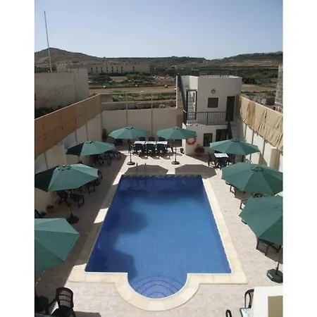 Qronfli With Swimming Pool Villa San Lawrenz